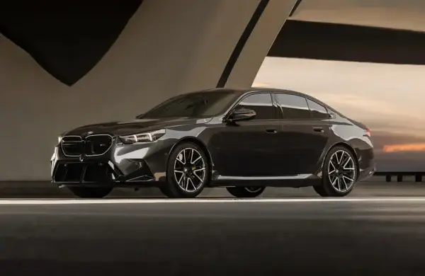 BMW M5 G90