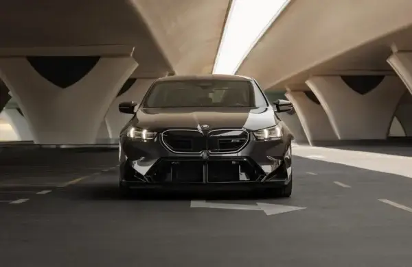 BMW M5 G90