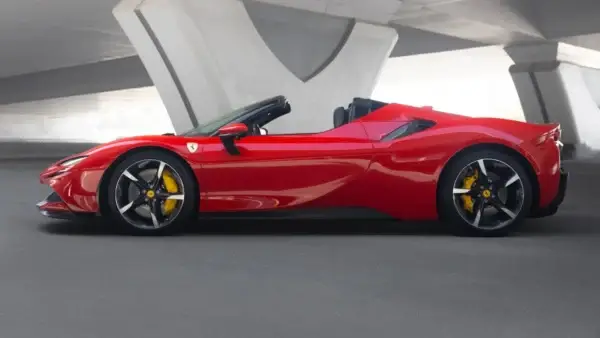 Ferrari SF90 Spider