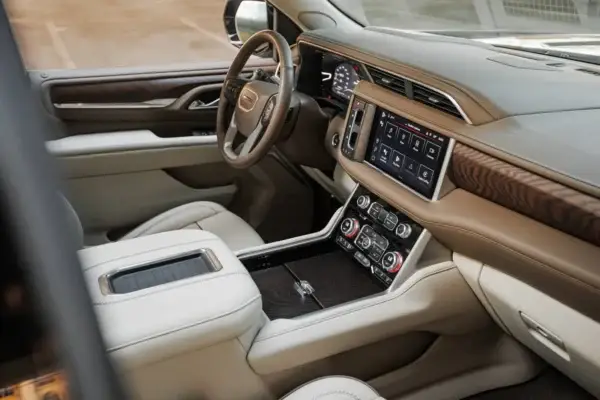 GMC Yukon Denali
