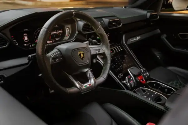 Lamborghini Urus Mansory