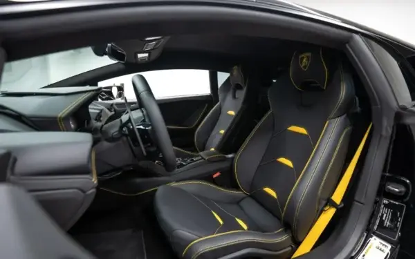 Lamborghini huracan evo coupe